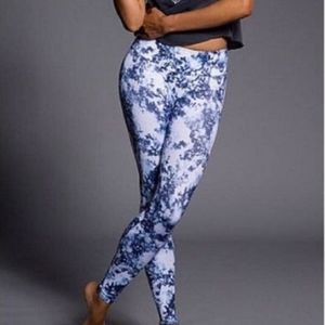 Onzie Starburst Galaxy Leggings S/M